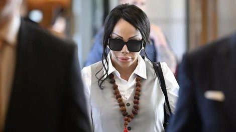 بیوگرافی فریبا خطیبی ملقب به ملکه زباله ها کیست؟ بیوگرافی فریبا خطیبی ملقب به ملکه زباله ها کیست؟