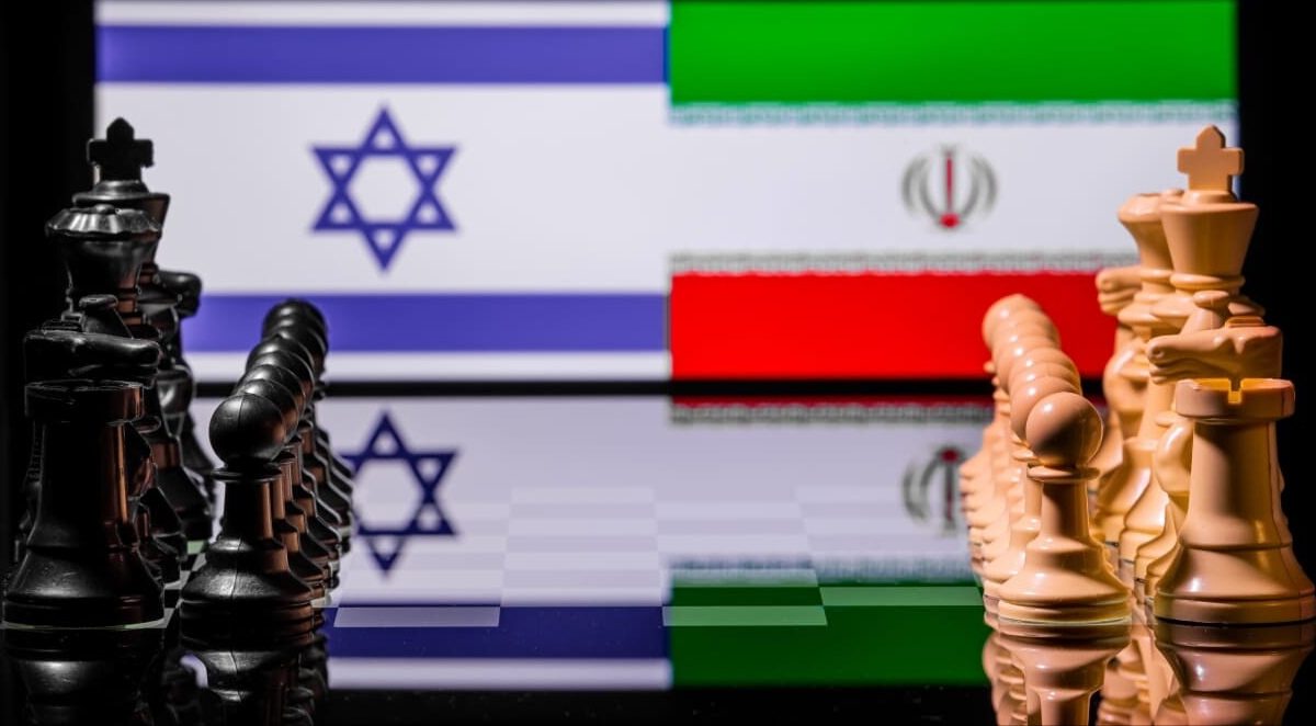 اخبار لحظه ای از احتمال جنگ ایران و اسرائیل امروز | یکشنبه ۱۳ مهر ماه ۱۴۰۴ اخبار لحظه ای از احتمال جنگ ایران و اسرائیل امروز | یکشنبه ۱۳ مهر ماه ۱۴۰۴