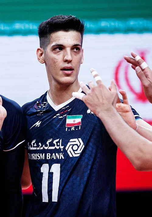 علت فوت صابر کاظمی والیبالیست ایرانی چه بود؟ بیوگرافی صابر کاظمی