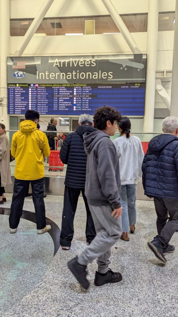 آیا پژمان جمشیدی به کانادا فرار کرده است؟ | پژمان جمشیدی به کدام کشور مهاجرت کرده است؟ پژمان جمشیدی در فرودگاه