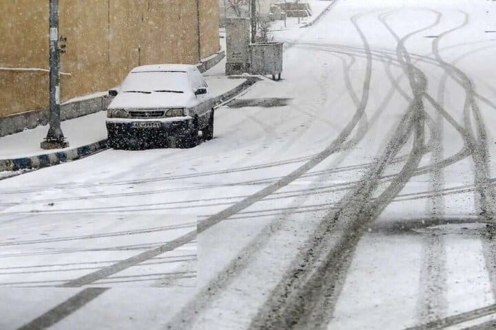 پیشبینی بارش برف و کاهش دما در استان همدان تصویر نمایی از بارش برف در استان همدان و کاهش دما