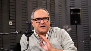 نحوه شرکت در مسابقه استندآپ کمدی رامبد جوان + فرم ثبت نام استندآپ کمدی