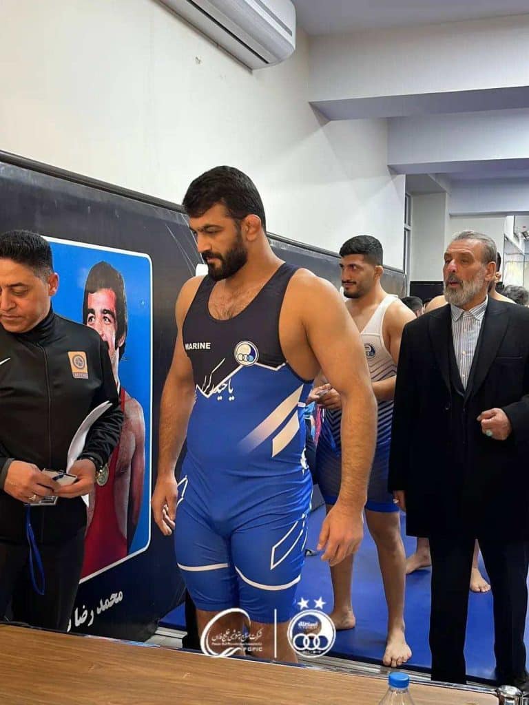 ساعت کشتی حسن یزدانی امروز جمعه 21 آذر در لیگ برتر کشتی آزاد حسن یزدانی در وزن کشی
