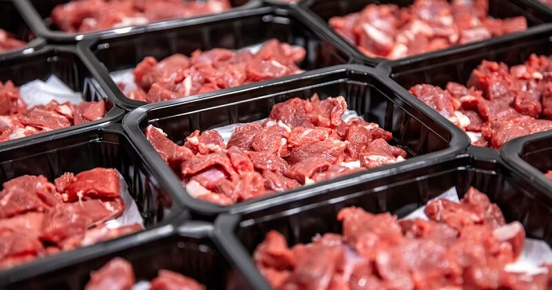 عرضه گوشت وارداتی تا چه زمانی ادامه خواهد داشت؟