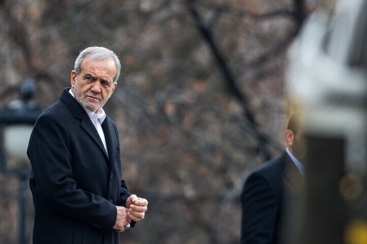 ویدئو | حضور پزشکیان در راهپیمایی ۲۲ بهمن