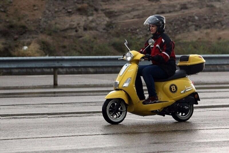 جزئیات جدید از گواهینامه موتورسیکلت زنان | مربی مرد اجازه آموزش دارد؟ جزئیات جدید از گواهینامه موتورسیکلت زنان | مربی مرد اجازه آموزش دارد؟