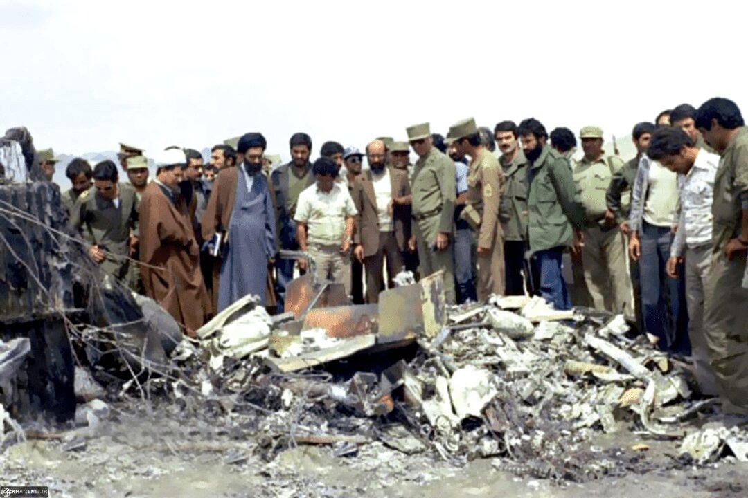 عاقبت ۸ نظامی آمریکایی که در خاک ایران کشته شدند + عکس | چه کسی به ایران آمد؟