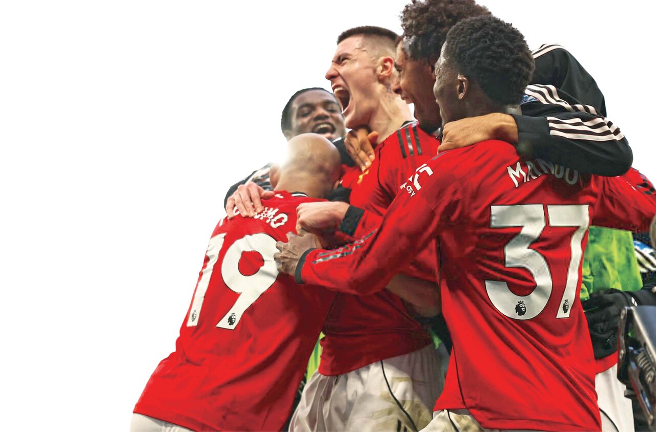 منچستر قرمز است؛ شرایط ۲غول بزرگ شهر برعکس شد منچستر قرمز است؛ شرایط ۲غول بزرگ شهر برعکس شد