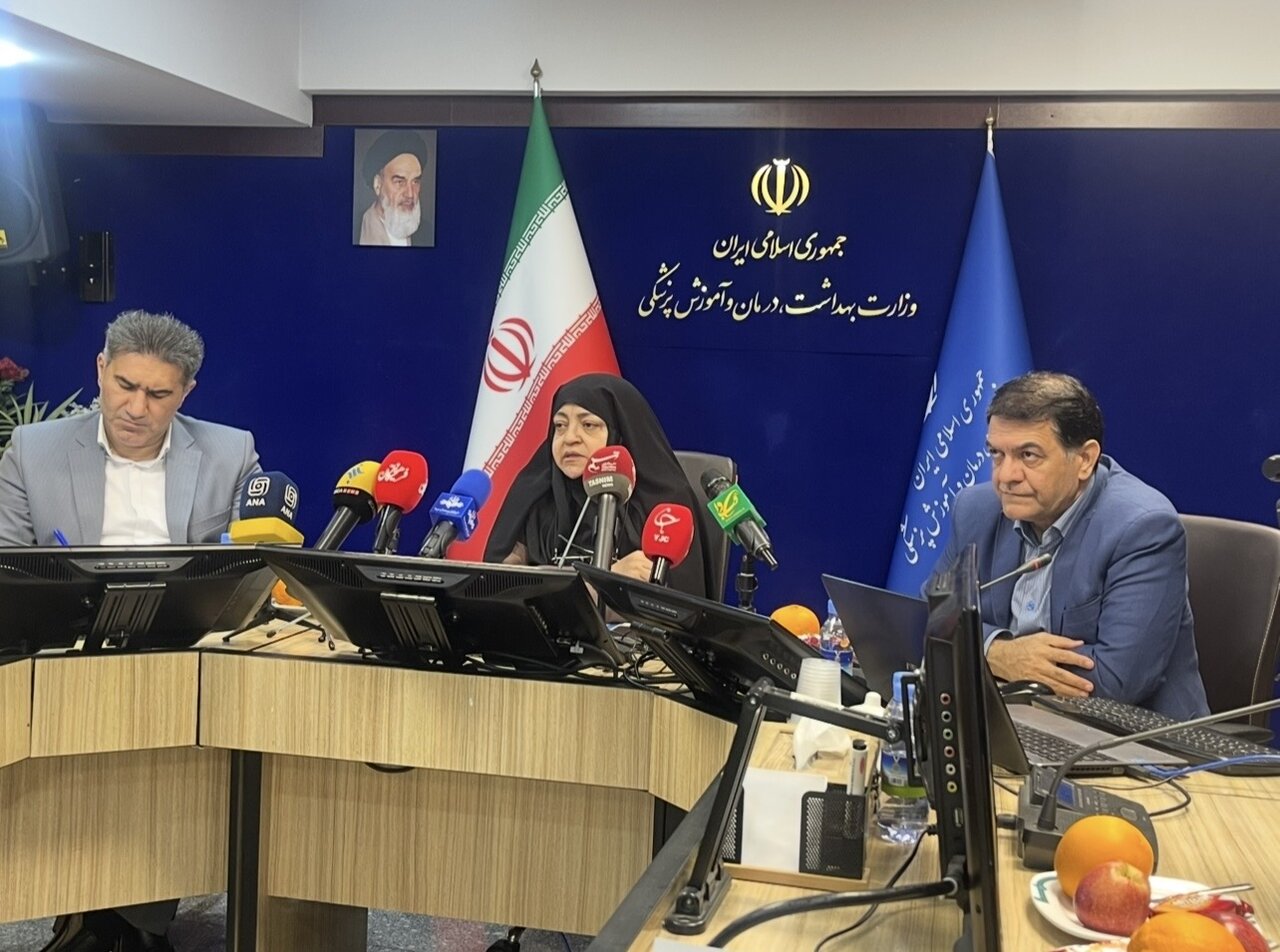 قطعا وزارت بهداشت با افزایش ظرفیت موافق نیست | افزایش تقاضای خدمات زیبایی در حوزه پزشکی و دندانپزشکی نتیجه همین مساله است