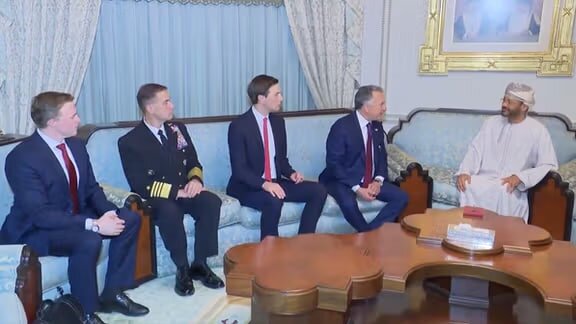 بله آمریکا به شروط ایران در مذاکرات اخیر؛ دشمن از موضع ضعف مذاکره می‌کند