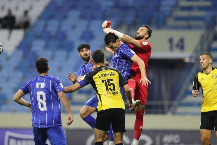 استقلال باید برتری خود را بر الحسین دیکته کند | تحت تاثیر شگرد تیم‌های عربی قرار نگیریم