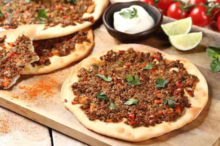 طرز تهیه پیتزا ترکی خوشمزه و پر ملات