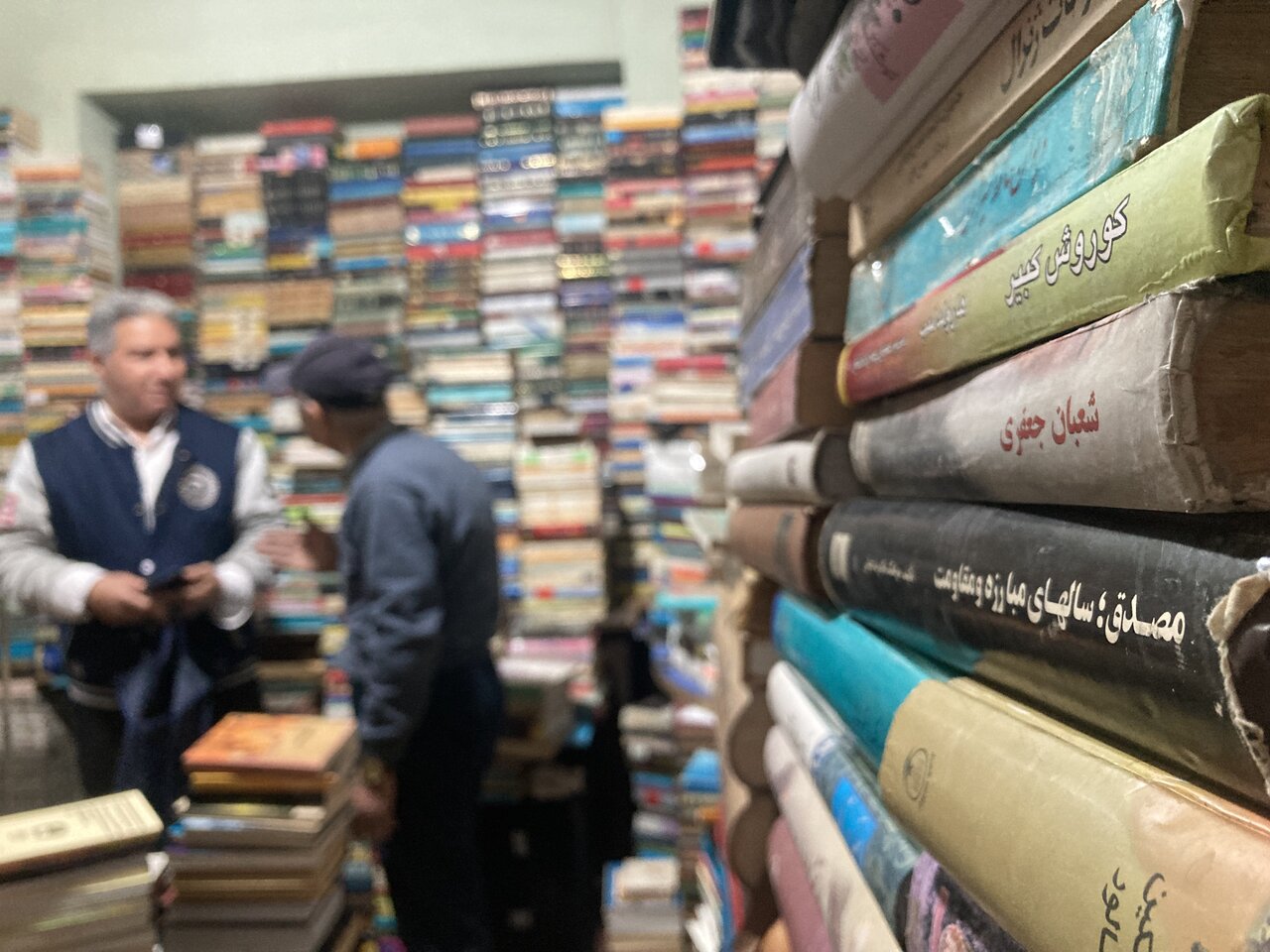 دلداده کتاب | کهنه نشینی کتابهای دست دوم و افست دلداده کتاب | کهنه نشینی کتابهای دست دوم و افست