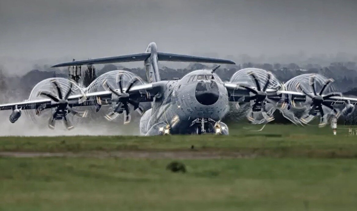 دلیل فرود هواپیماهای روسی در ایران اعلام شد؛ اظهارات مهم سفیر ایران در روسیه