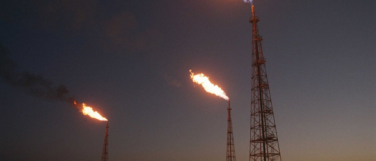 اگر ترامپ به ایران حمله کند؛ ترسیم سناریوهای اختلال در عرضه نفت | جدول وابستگی صادرکنندگان به تنگه هرمز