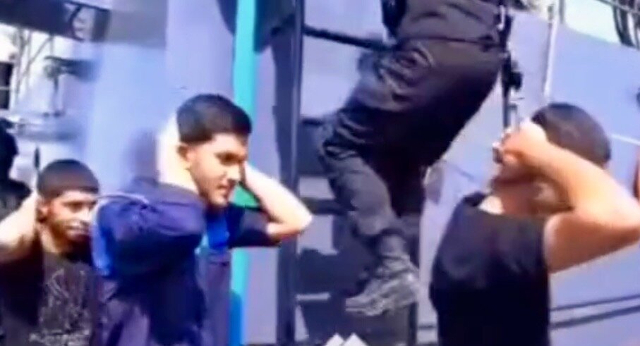 قدرتنمایی همزمان ایران و روسیه در خلیج عمان؛ تصاویر همه آنچه در رزمایش مشترک ایران و روسیه گذشت قدرتنمایی همزمان ایران و روسیه در خلیج عمان؛ تصاویر همه آنچه در رزمایش مشترک ایران و روسیه گذشت