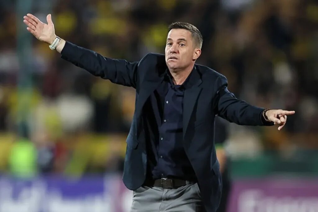 تصمیم مهم مدیران پرسپولیس؛ اوسمار با هر نتیجه ای از اصفهان برگردد به جلسه هیئتمدیره میرود تصمیم مهم مدیران پرسپولیس؛ اوسمار با هر نتیجه ای از اصفهان برگردد به جلسه هیئتمدیره میرود