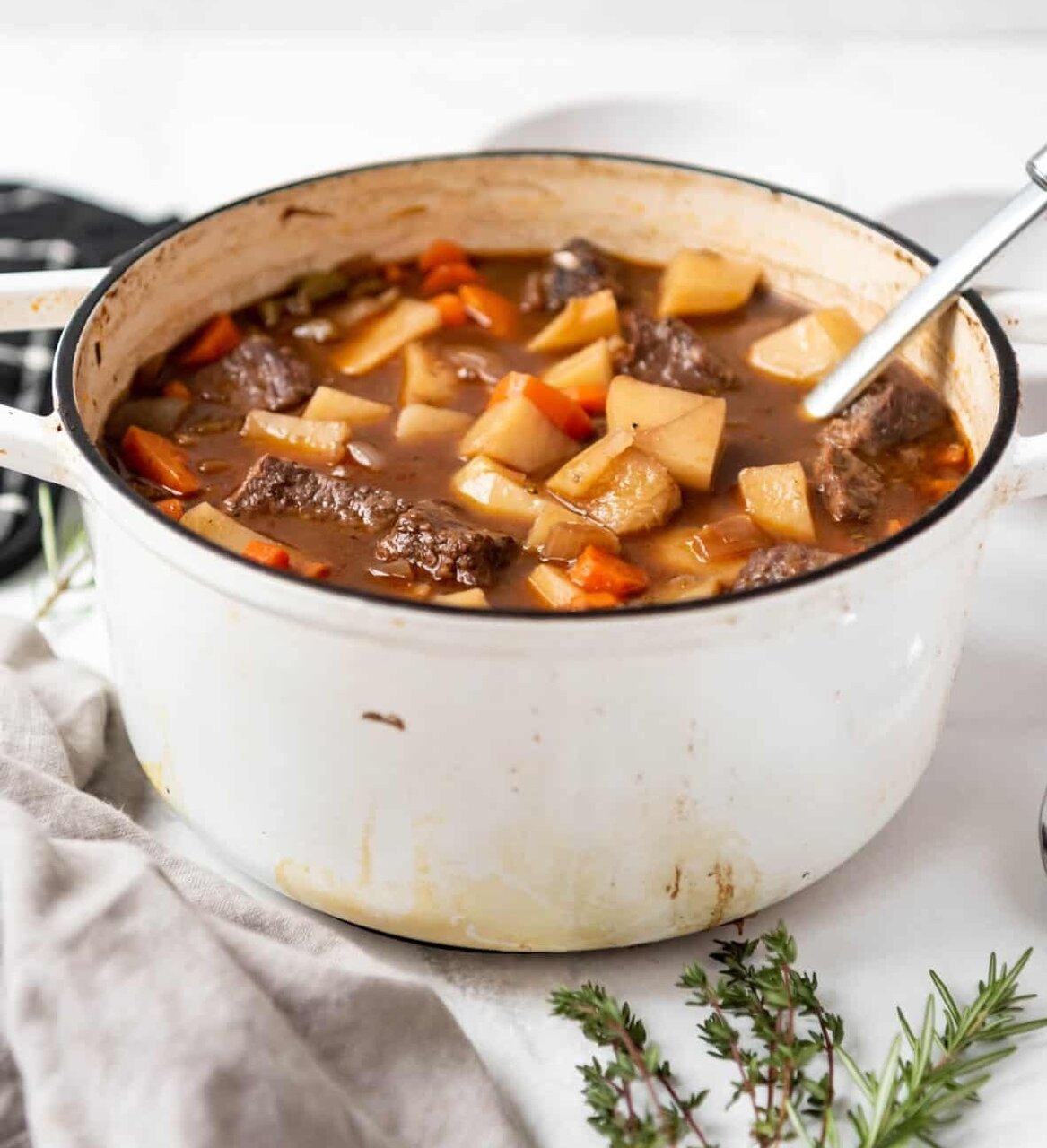 تاس کباب کلاسیک با عطر و طعمی بی نظیر برای سفره سحر + روش تهیه تاس کباب کلاسیک با عطر و طعمی بی نظیر برای سفره سحر + روش تهیه