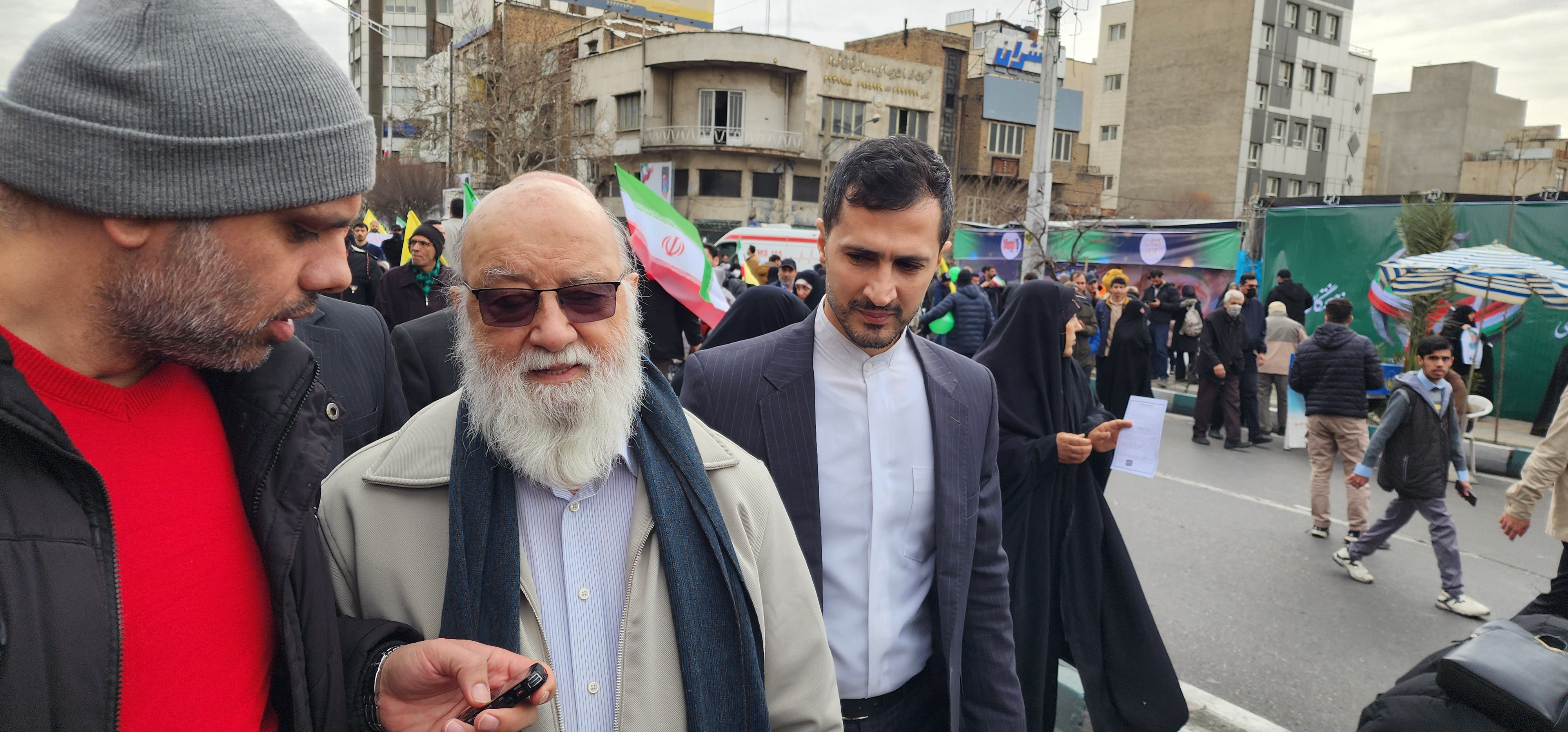 حضور شخصیت‌های مختلف در راهپیمایی ۲۲ بهمن در تهران