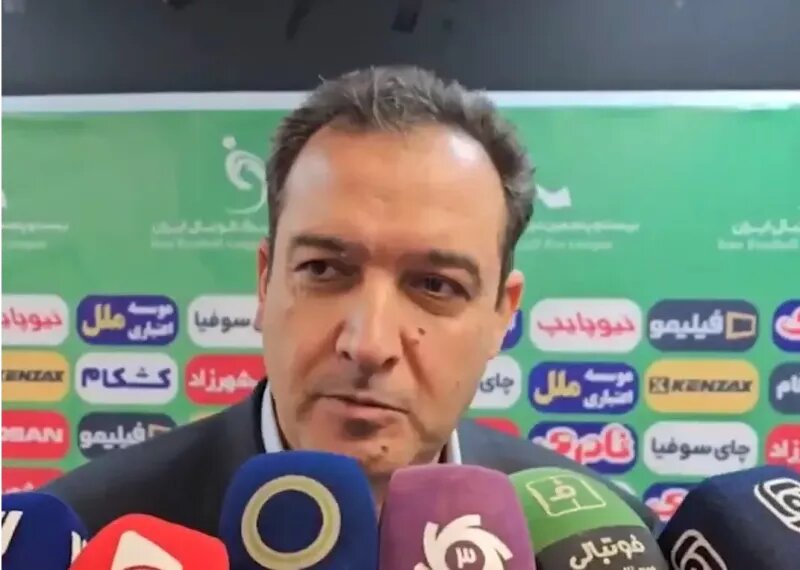 از اشتباهات داوری ضربات زیادی خورده | تمام قد کنار گل‌گهر ایستاده‌ایم