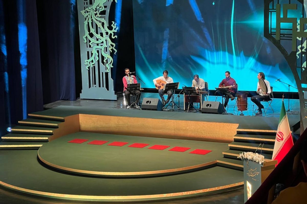 حضور رئیس‌جمهور در اختتامیه جشنواره فیلم فجر | ببینید