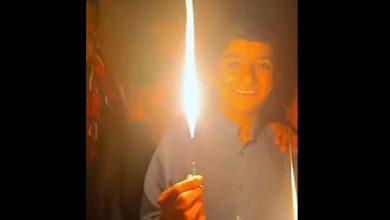 خلاقیت جالب در قطعی برق! + ویدئو |‌ روش دانش‌آموزان سیستانی برای ایجاد روشنایی