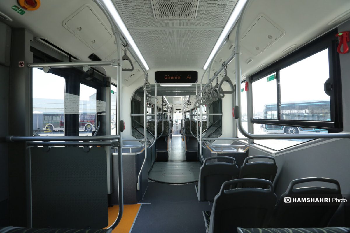 عکس اولین اتوبوس دوطبقه تهران را ببینید