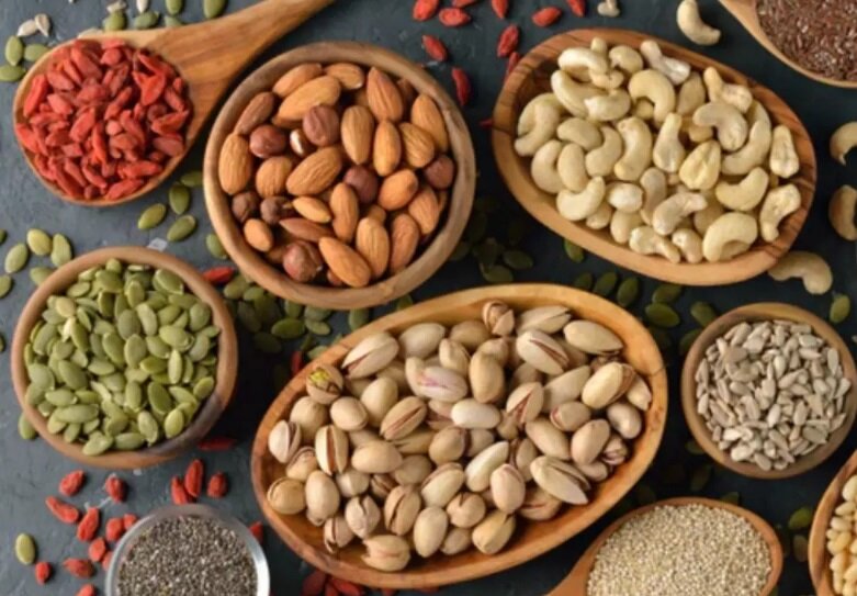 ۹ آجیلی که برای کنترل فشار خون بالا باید بخورید ۹ آجیلی که برای کنترل فشار خون بالا باید بخورید