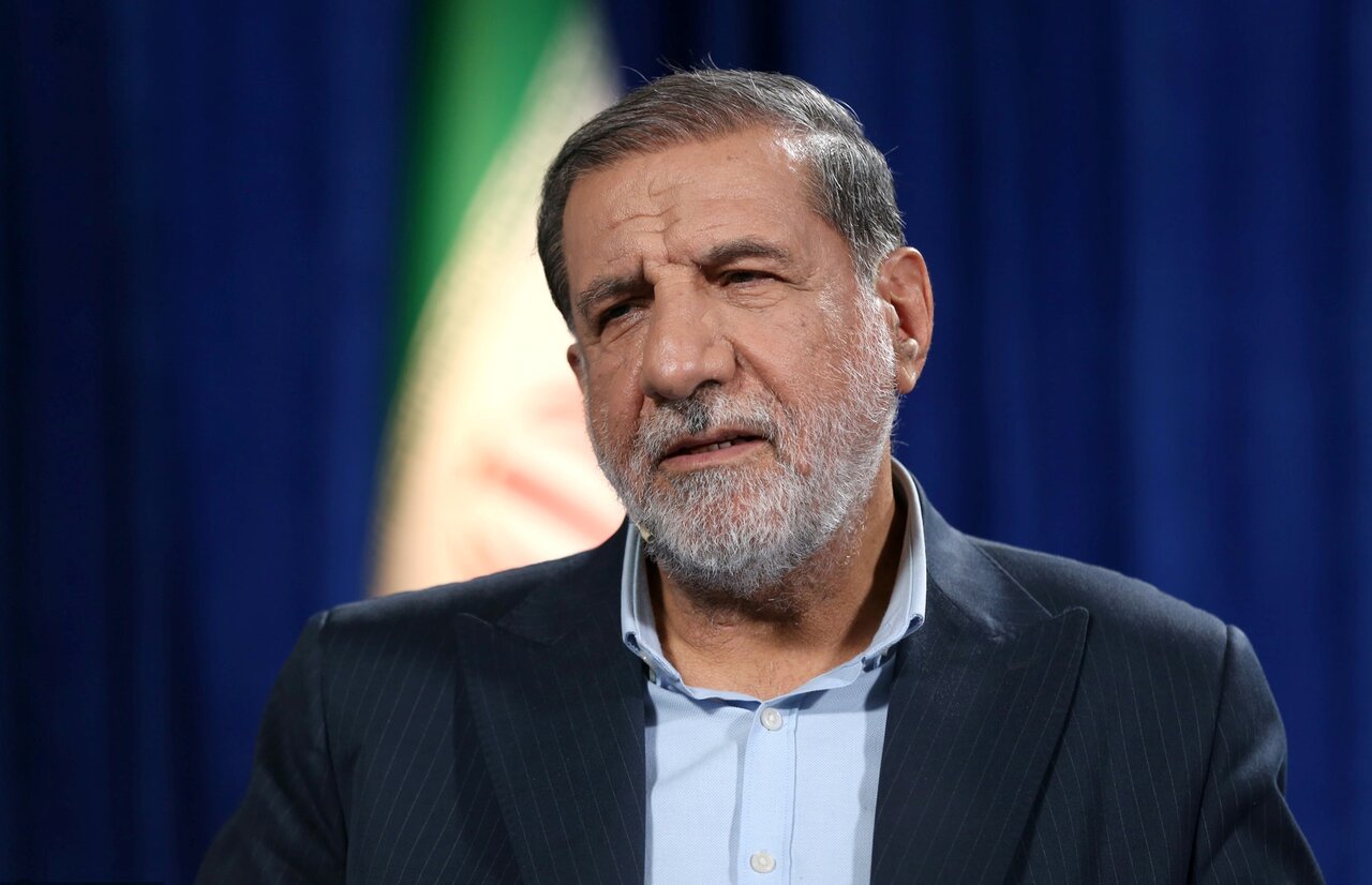 کسانی میگویند بدیم بره که یک روز هم برای ایران خسته نشدند! کسانی میگویند بدیم بره که یک روز هم برای ایران خسته نشدند!