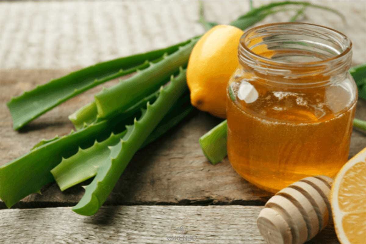 ماسک آبرسان عسل و آلوئه‌ورا؛ ساده و واقعاً مؤثر که می‌توانی همین امروز درستش کنی