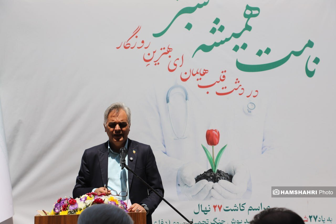 پرستاران تمایل به رسمی شدن ندارند | حقوق نیروی بخش خدمات از پرستار بیشتر است پرستاران تمایل به رسمی شدن ندارند | حقوق نیروی بخش خدمات از پرستار بیشتر است