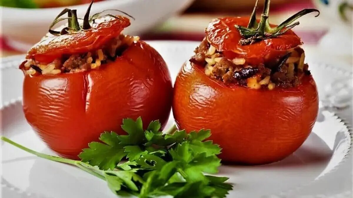 دلمه گوجه فرنگی؛ پیش غذایی خوشمزه و مجلسی دلمه گوجه فرنگی؛ پیش غذایی خوشمزه و مجلسی