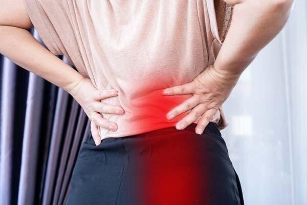 طب سوزنی برای سیاتیک؛ آیا سوزن‌ها از قرص‌ها مؤثرترند؟