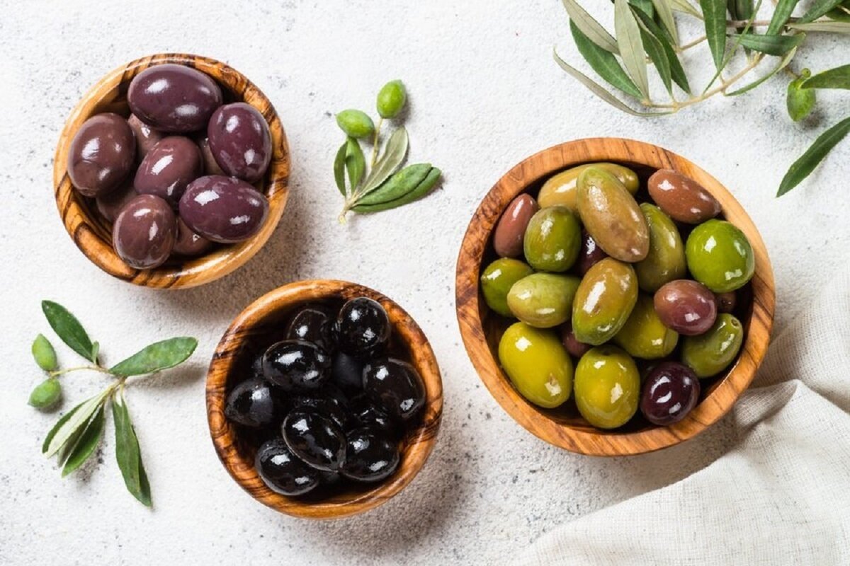 ۸ خوراکی سیاه با فواید شگفت‌انگیز برای بدن