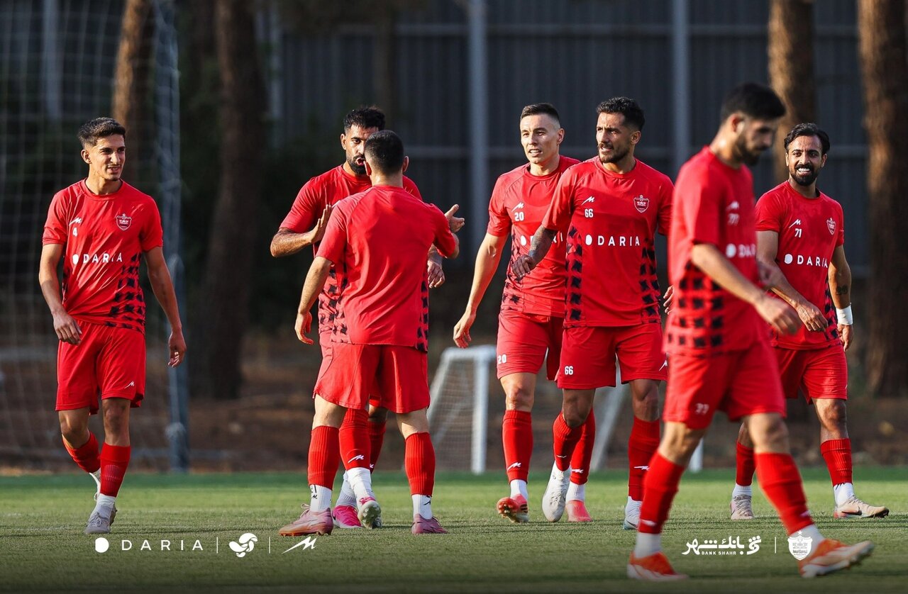 جدول آمار باورنکردنی در پرسپولیس؛ جزئیات و سن ۲۵بازیکن جدید سرخپوش | شاید اولین تیم ۲۵ ساله در لیگ برتر جدول آمار باورنکردنی در پرسپولیس؛ جزئیات و سن ۲۵بازیکن جدید سرخپوش | شاید اولین تیم ۲۵ ساله در لیگ برتر