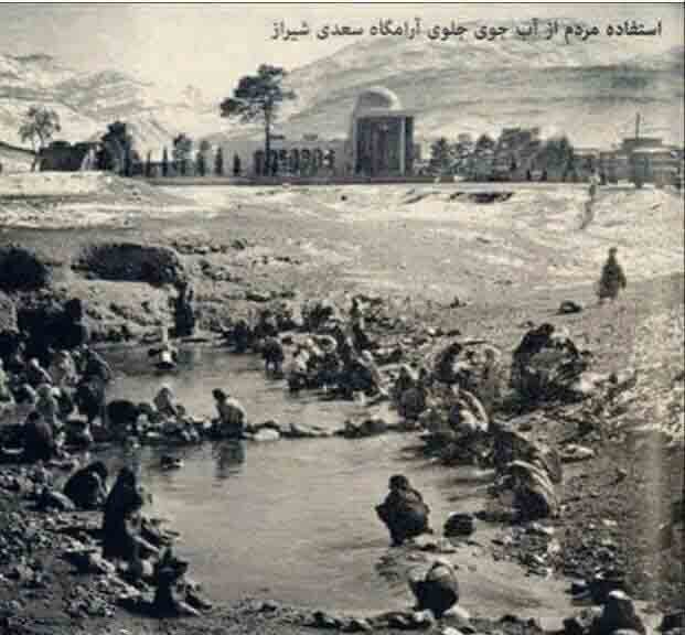 آرامگاه سعدی در شیراز، حدود ۱۱۱ سال قبل + عکس