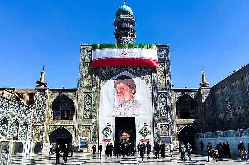 هم اکنون ؛ حال و هوای روضه منوره و حرم مطهر امام رضا علیه السلام + فیلم هم اکنون ؛ حال و هوای روضه منوره و حرم مطهر امام رضا علیه السلام + فیلم