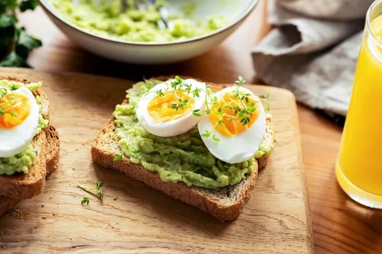 این ۱۲ صبحانه شگفت‌انگیز به کاهش چربی خون کمک می‌کنند