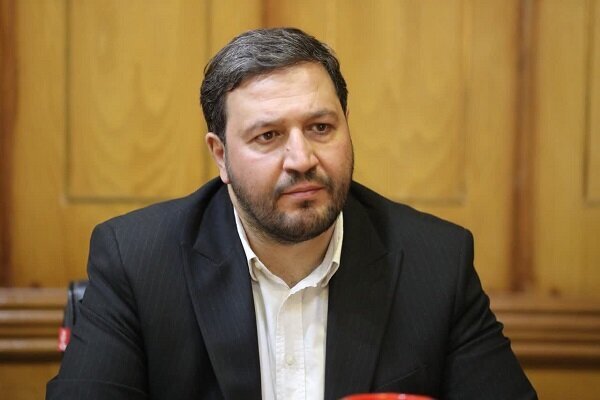 هیچ دیپلماتی حق مداخله در امور داخلی ایران را ندارد