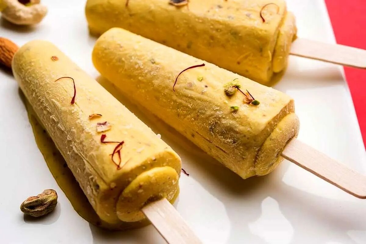 «کولفـی» دسر سنتی هند؛ طرز تهیه ۶ مدل بستنی بدون دردسر هم‌زدن
