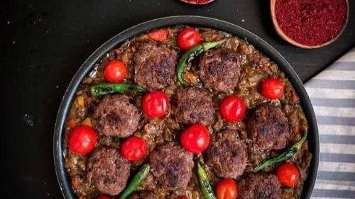 طرز تهیه سوغورمه کباب؛ این کباب ترکی با بادمجان کبابی غوغا میکند طرز تهیه سوغورمه کباب؛ این کباب ترکی با بادمجان کبابی غوغا میکند