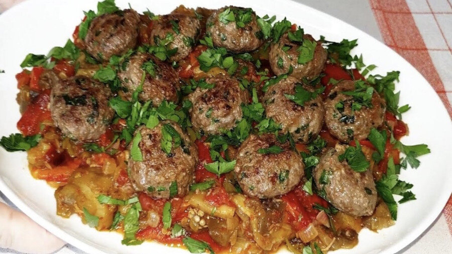 طرز تهیه سوغورمه کباب؛ این کباب ترکی با بادمجان کبابی غوغا میکند طرز تهیه سوغورمه کباب؛ این کباب ترکی با بادمجان کبابی غوغا میکند