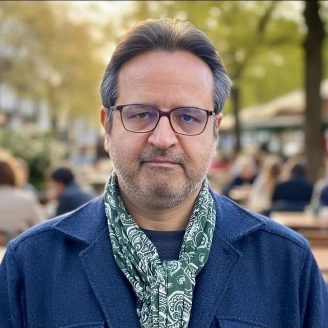 خطر چمدان‌هایی که بدون مهاجرت بسته می‌شود | وقتی بدون رفتن، از جامعه فاصله می‌گیریم