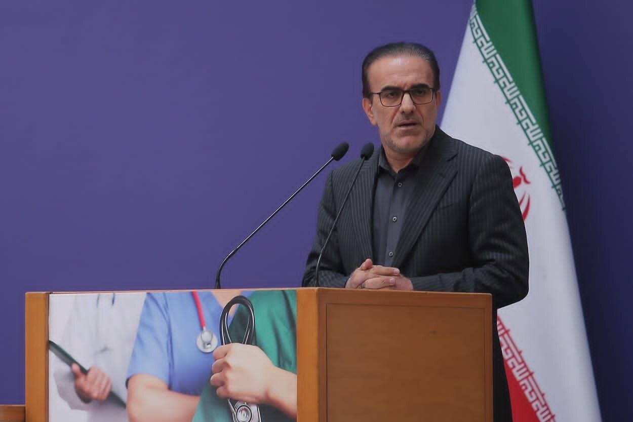 مطالبات محقق‌نشده جامعه پزشکی را سر بیماران سرشکن نکنیم | فرسودگی شغلی پزشکان جدی است