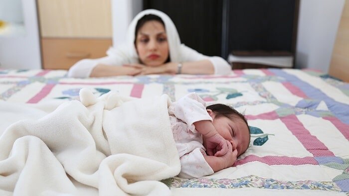این جملهها را به مادر تازهزایمانکرده نگویید؛ حالش را بد میکند؛ چه بگوییم؟ این جملهها را به مادر تازهزایمانکرده نگویید؛ حالش را بد میکند؛ چه بگوییم؟