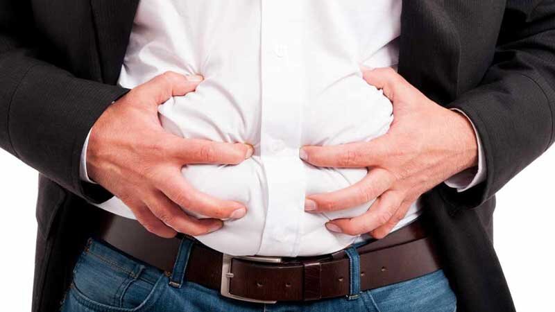 چرا این‌قدر نفخ می‌کنید؟؛ ۱۰ علت پنهان افزایش گاز روده