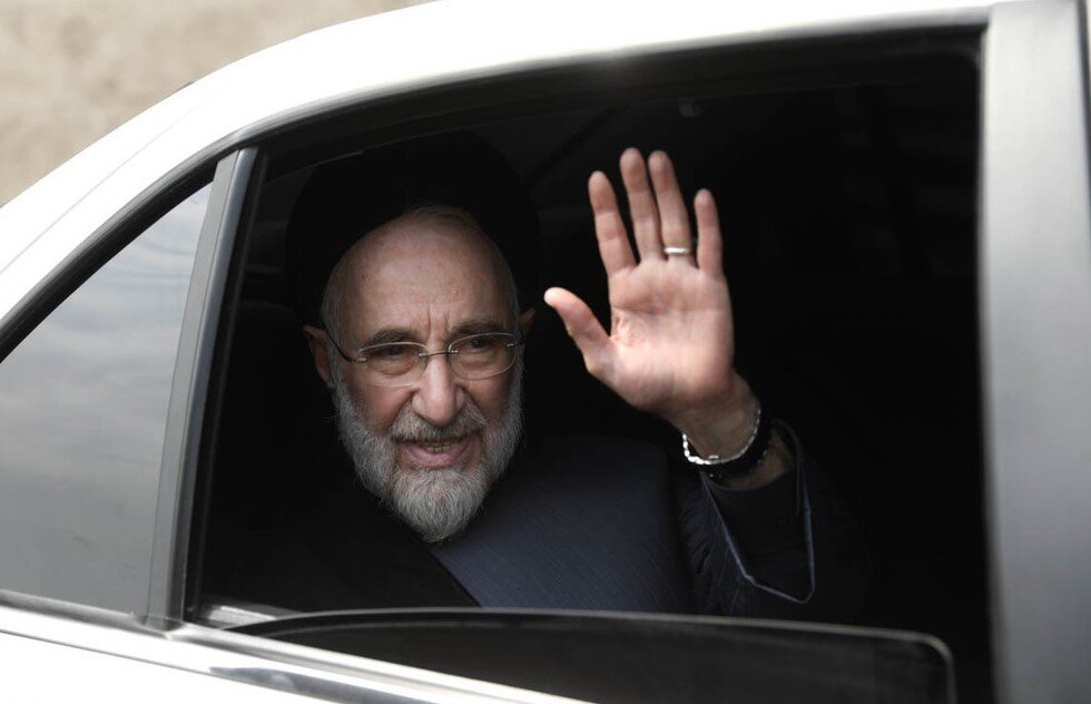 سیدمحمد خاتمی دچار آسیب شد؛ احوال پرسی پزشکیان در تماس تلفنی