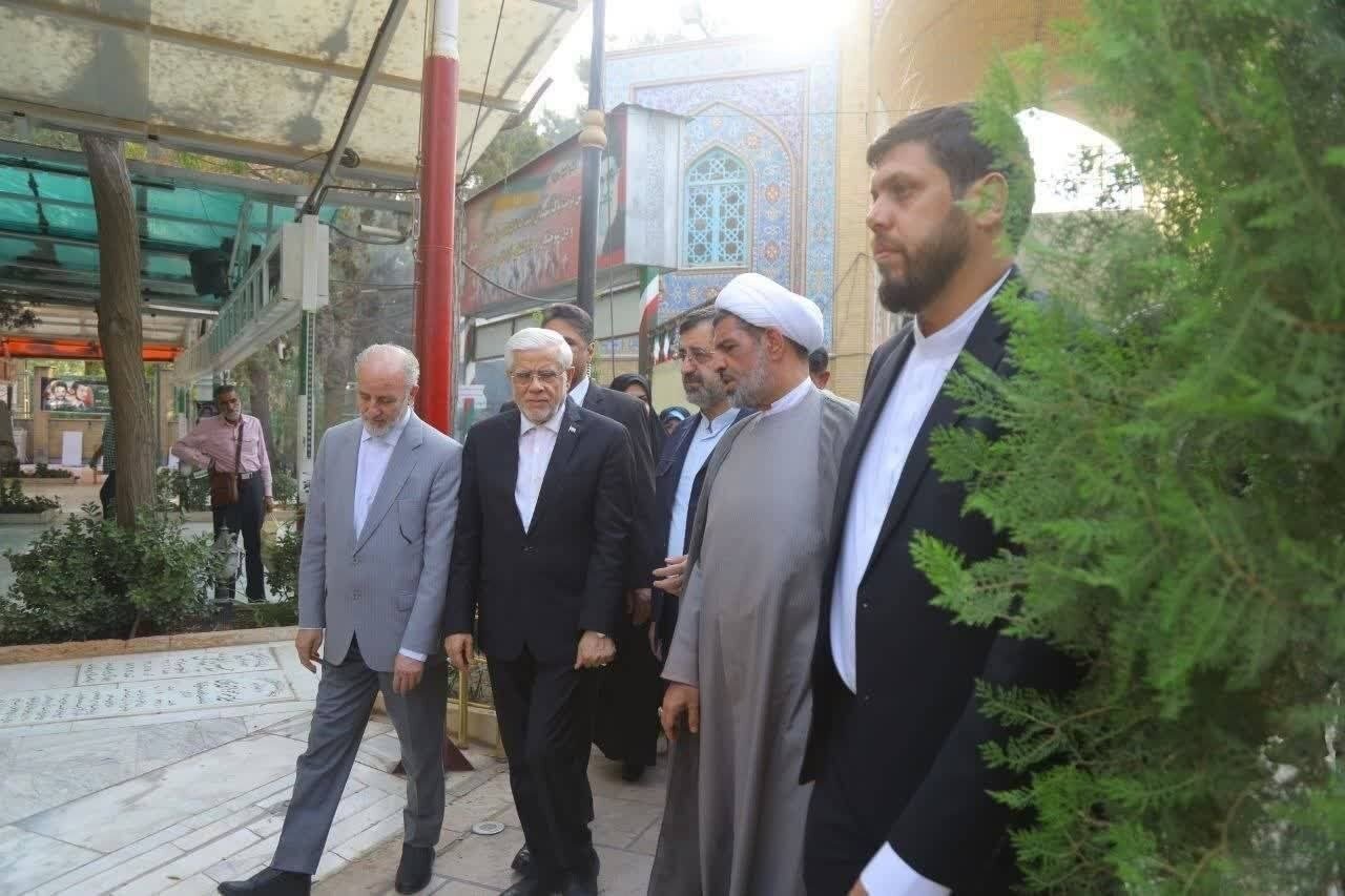 محافظ مشهور شهید رئیسی اکنون بادیگارد کدام شخصیت است؟ + تصاویر