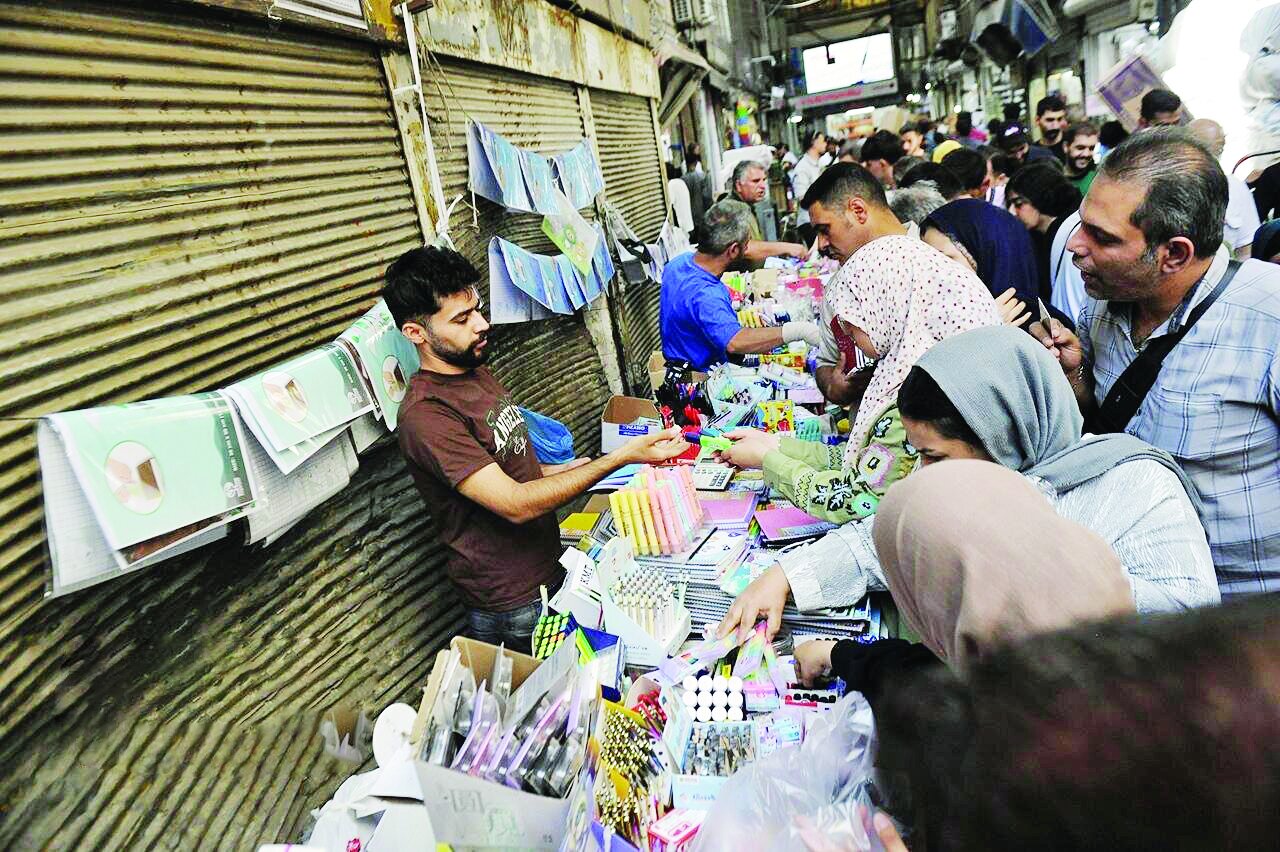 تصاویری از بازار خرید لوازمالتحریر در روزهای پایانی شهریور تصاویری از بازار خرید لوازمالتحریر در روزهای پایانی شهریور