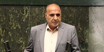 ابهام در فروش ۷۲ میلیون بشکه نفت| مجلس باید درباره نحوه انتخاب تراستی‌ها و تخفیف‌ها توضیح بخواهد | جلوی واگذاری فروش نفت به بدهکاران گرفته شود